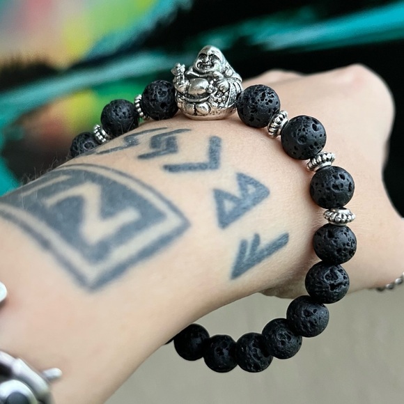 🔴❌ SALE ! red dot items are 2 for $25 . Bundle more than 3 and its $10 each 🙂 - Picture 9 of 12